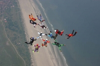 Bild 0 von Tandem-Fallschirmspringer über Juist 2011