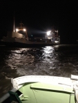 Bild 0 von Nachteinsatz: Freiwillige Seenotretter befreien festgekommene Frachtfähre vor Juist
