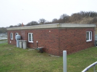 Bild 1 von Betriebsgebäude der Kläranlage bekam ein Spitzdach