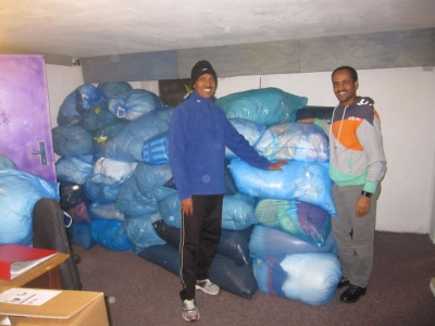 Bild 0 von Mehr als 70 Säcke mit Spendenwaren konnten übergeben werden