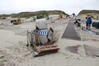Bild 2 von Windhose über Juist richtete großen Schaden am Strand an