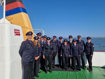 Bild 0 von Musikzug und Feuerwehrdelegierte unterwegs nach Norderney
