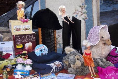 Bild 0 von  Flohmarkt auf dem Janusplatz am Samstag