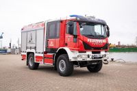 Bild 1 von Hilfeleistungslöschfahrzeug der Feuerwehr eingetroffen