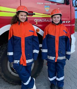 Bild 0 von Nach 49 Jahren jetzt auch Mädchen in der Juister Jugendfeuerwehr