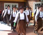 Bild 3 von „Sandy Boots“ von Baltrum gaben Anstoß für Juister Linedancegruppe