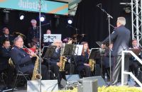 Bild 3 von Juister Feuerwehr-Musikzug eröffnete diesjähriges „Juistival“