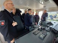 Bild 7 von Jetzt verkehren drei Inselexpresse auf dem Wattenmeer